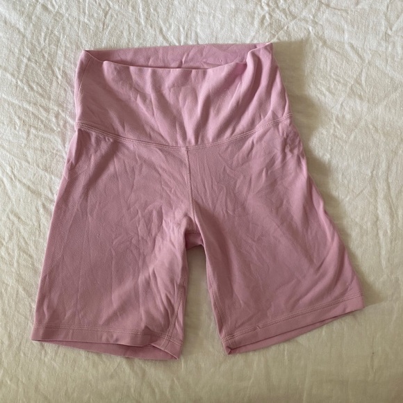 Aritzia Pants - Biker shorts